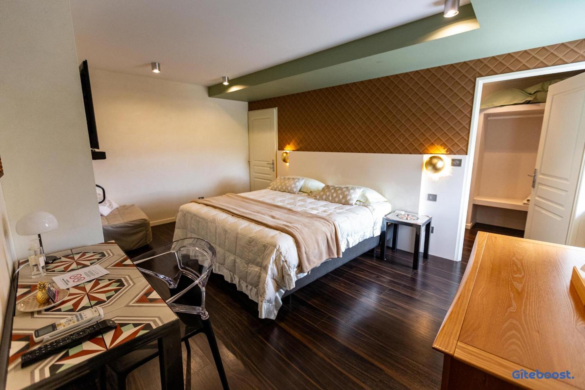 Le Val Des Sens Hotel Chatte Eksteriør billede